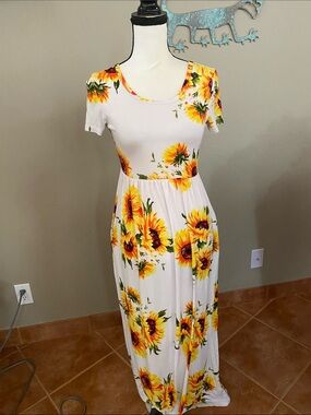 White Sunflower Maxi Dress - Women's Floral Summer Dress